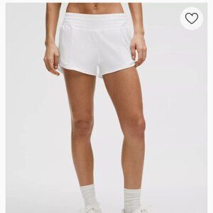 Lululemon Hotty Hot Shorts 2.5"